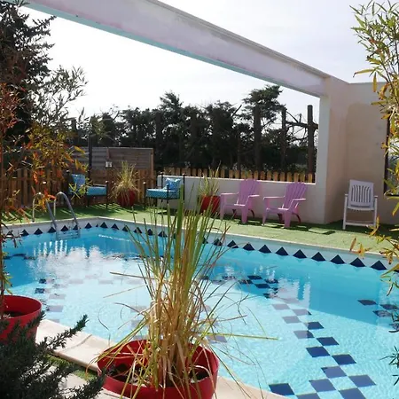 Mas Maurane-le Platane Avec Prive Aux Portes D'arles Holiday home